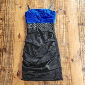 🟦LE CHÂTEAU dress
